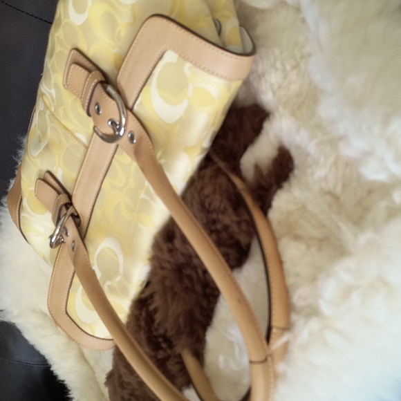 Vintage Optic Yellow Signature Purse - Picture 8 of 15